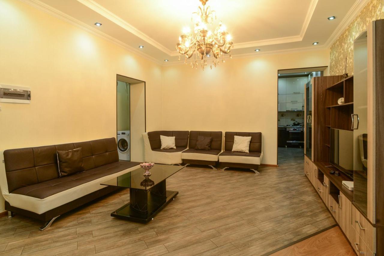Old Tbilisi Apartment Exterior photo