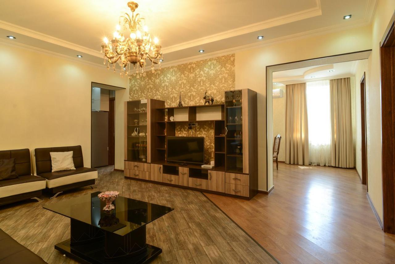 Old Tbilisi Apartment Exterior photo