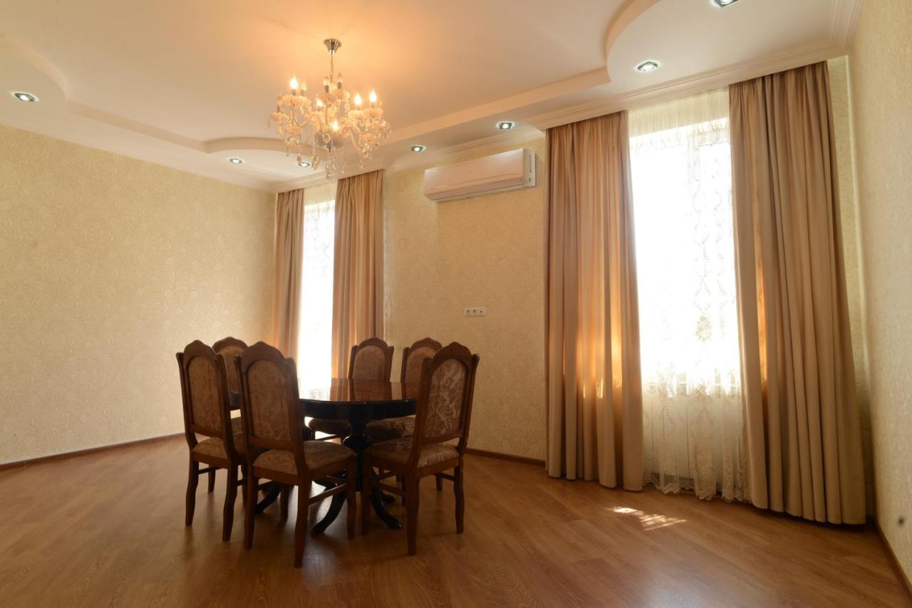 Old Tbilisi Apartment Exterior photo